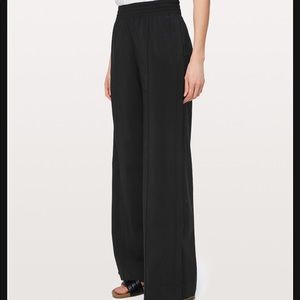 Lululemon Wanderer Wide Leg Pants